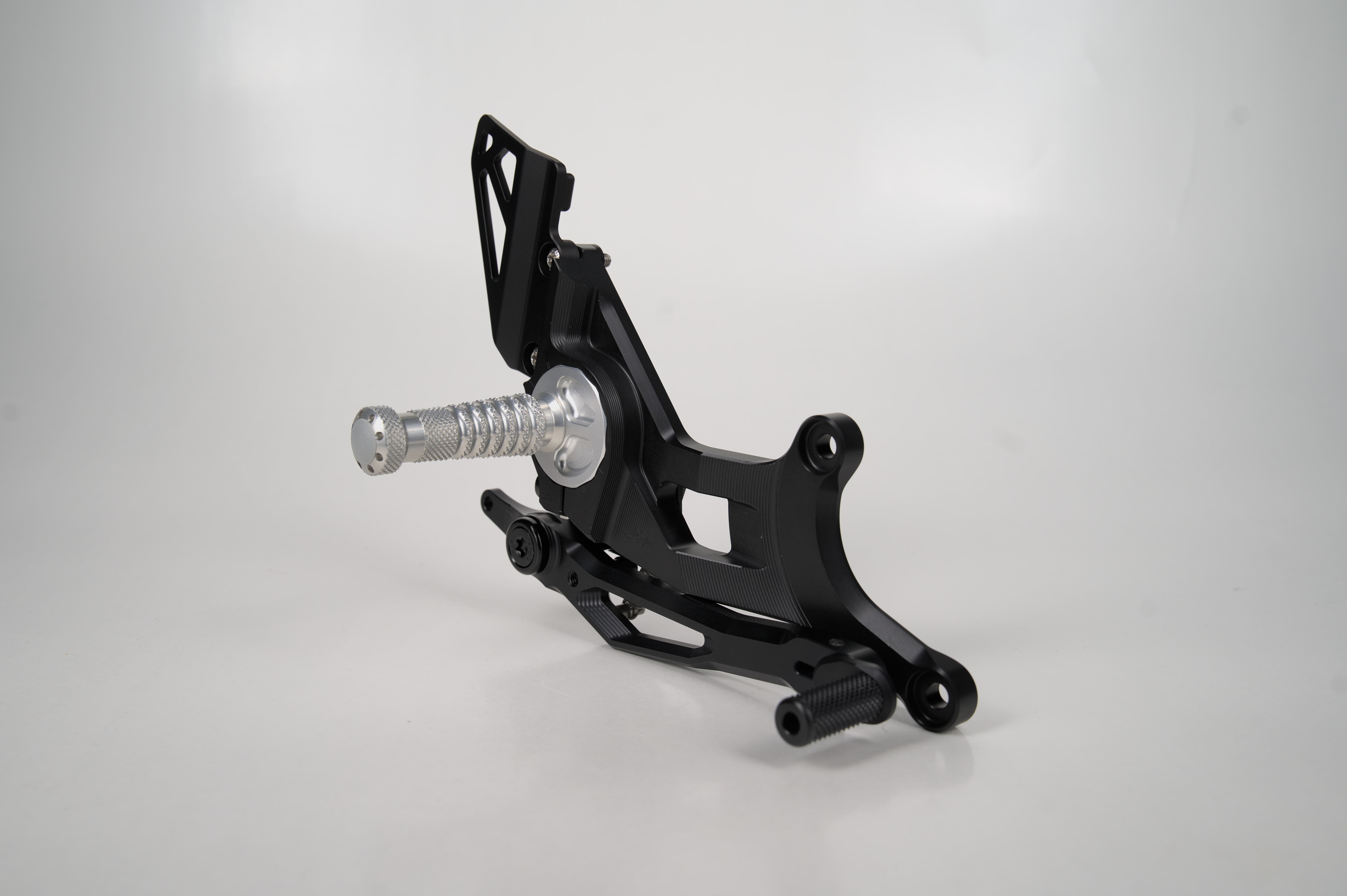 Fussrastenanlage R9T-Racer schwarz matt