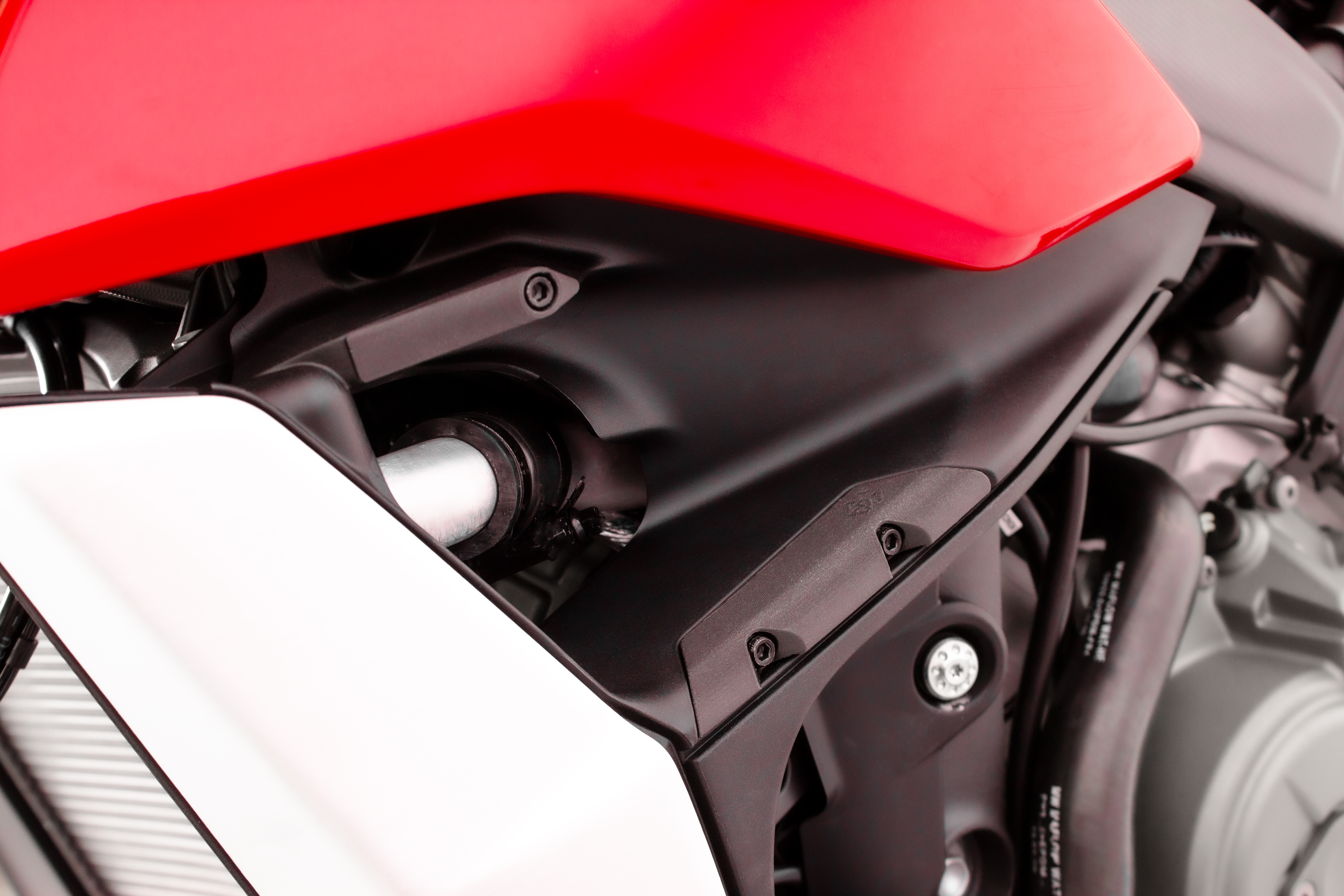 Flügelabdeckung Ducati schwarz